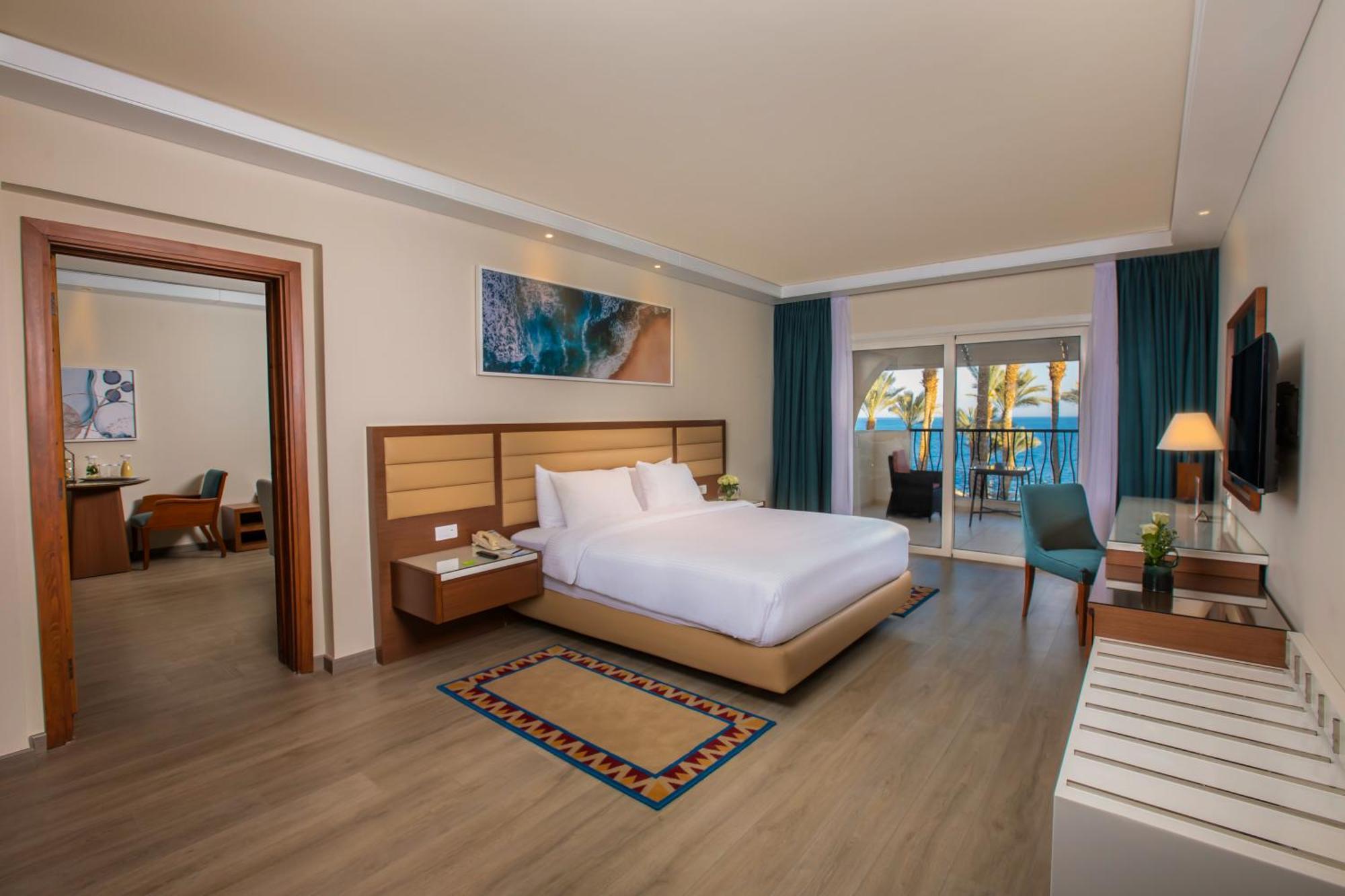 Grand Rotana Resort & Spa Шарм ел-Шейх Екстериор снимка