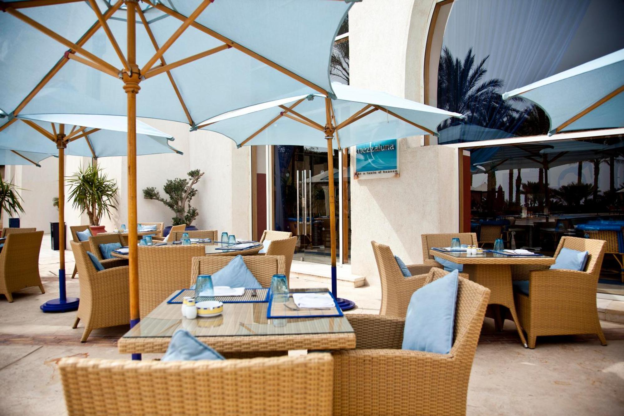 Grand Rotana Resort & Spa Шарм ел-Шейх Екстериор снимка