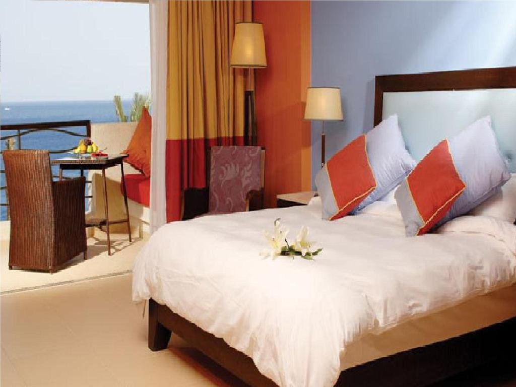 Grand Rotana Resort & Spa Шарм ел-Шейх Стая снимка