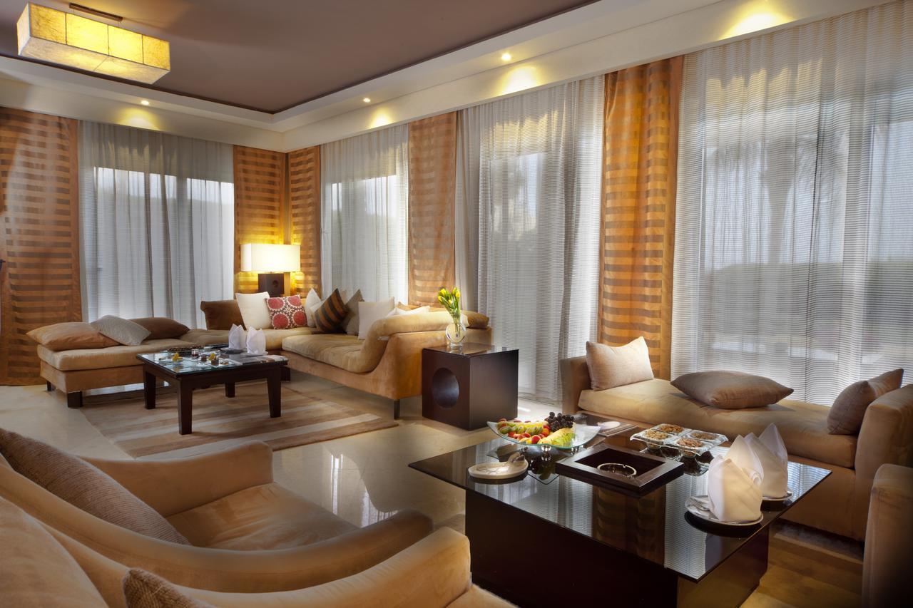 Grand Rotana Resort & Spa Шарм ел-Шейх Стая снимка